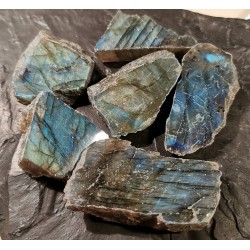 Labradorite  - pierre brute - chakra bordeaux